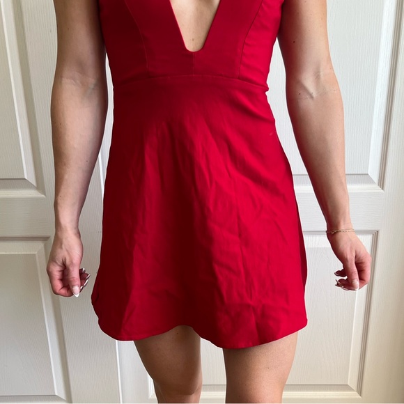 Solemio red flare low cut party mini dress - Picture 5 of 12